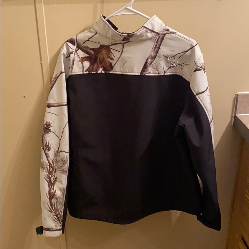 Bushmaster winter white camp jacket - Picture 2 of 2